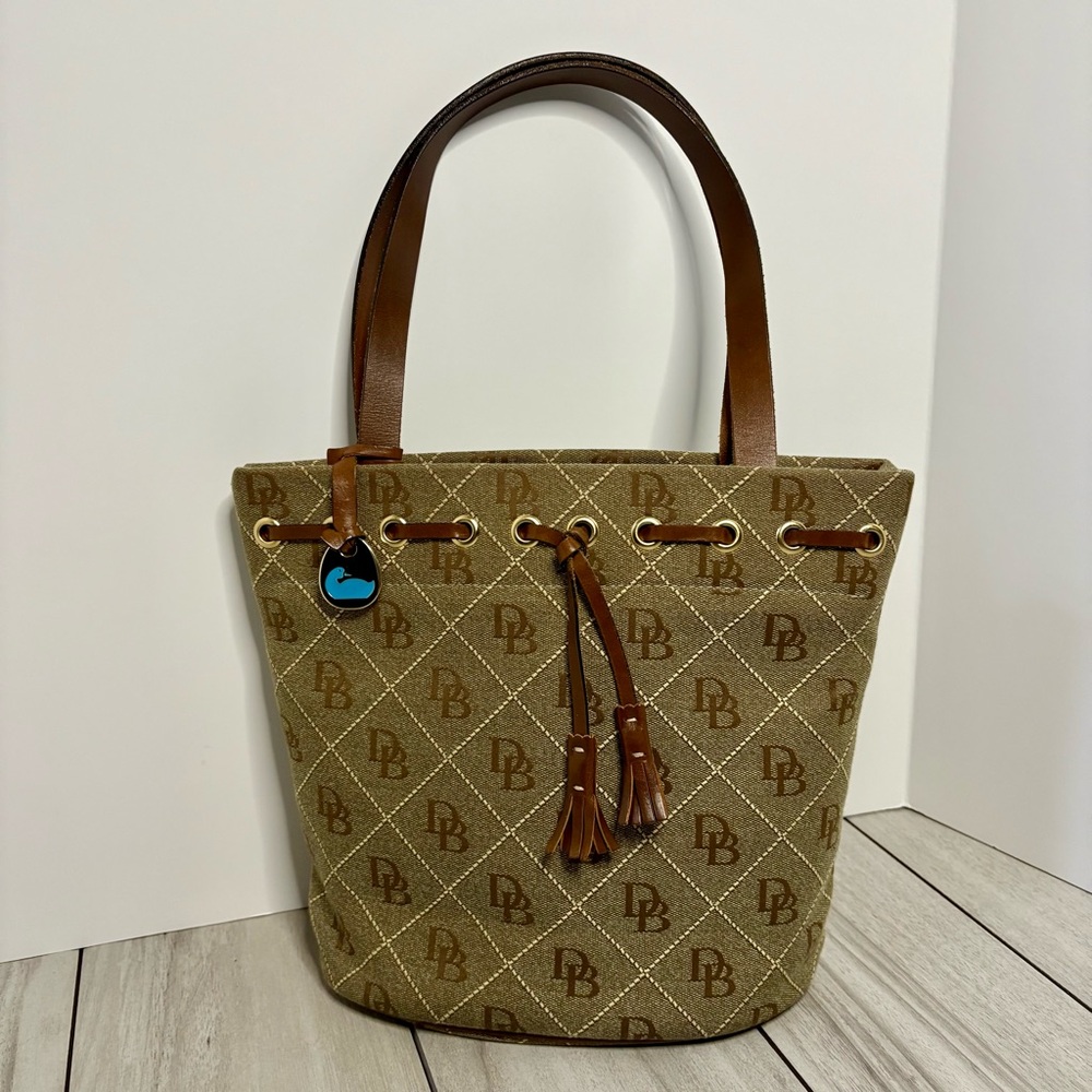 Dooney & Bourke Khaki Cognac Monogram Bucket Bag Fixed Drawstring Snap Large